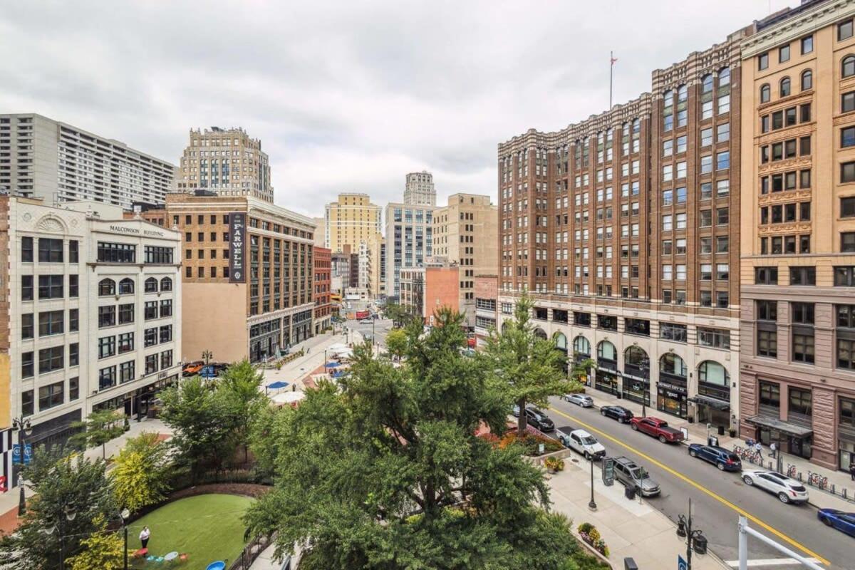 2Br Executive Downtown Apartment Detroit Exterior photo